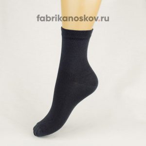 Однотонные детские носки с гладкой платировкой