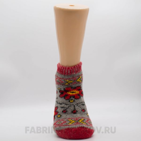Женские короткие шерстяные носки с красным цвектом Женские короткие шерстяные носки с красным цвектом