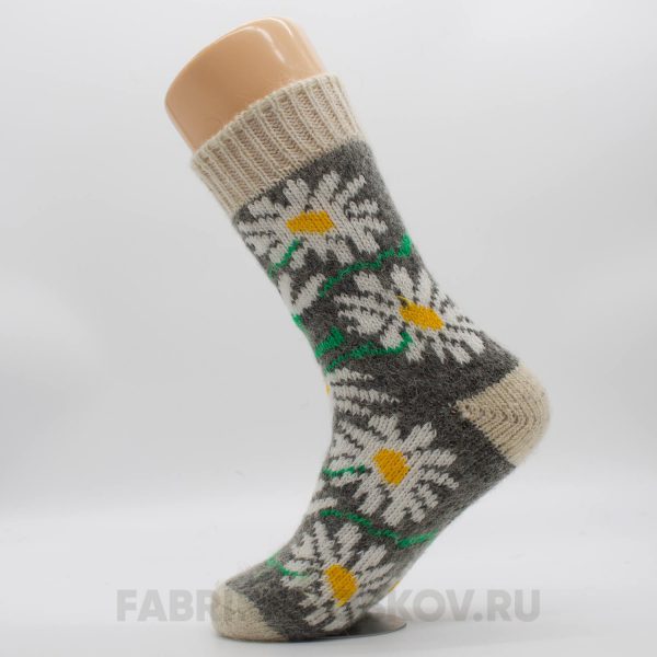 Женские шерстяные носки с ромашками