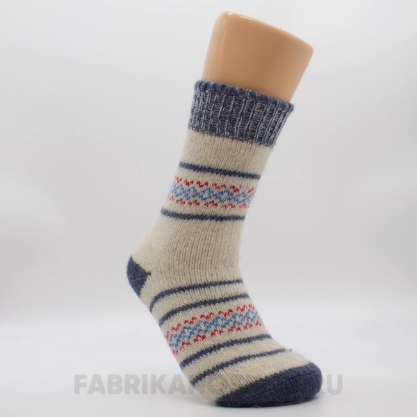 Женские шерстяные носки с орнаментом и полосами