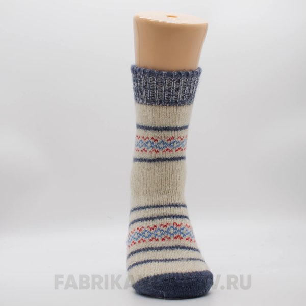Женские шерстяные носки с орнаментом и полосами