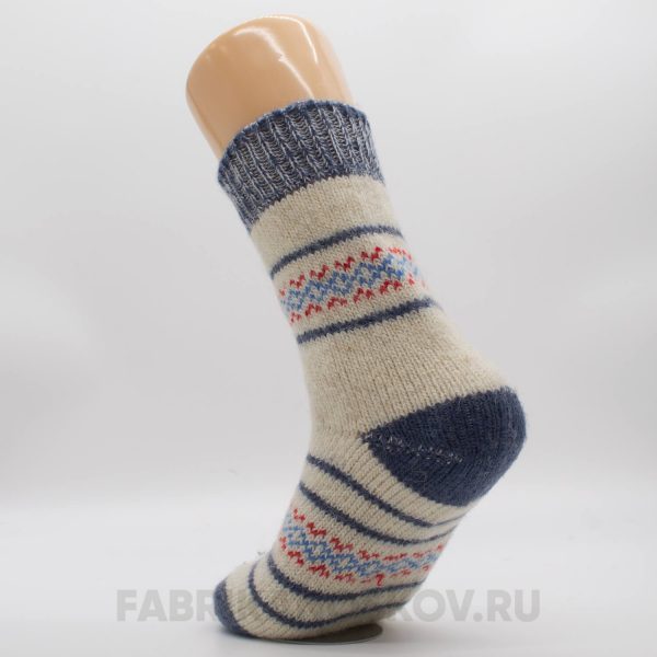 Женские шерстяные носки с орнаментом и полосами