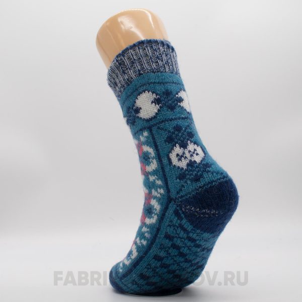 Женские шерстяные носки с орнаментом и узорами на следе Женские шерстяные носки с орнаментом и узорами на следе