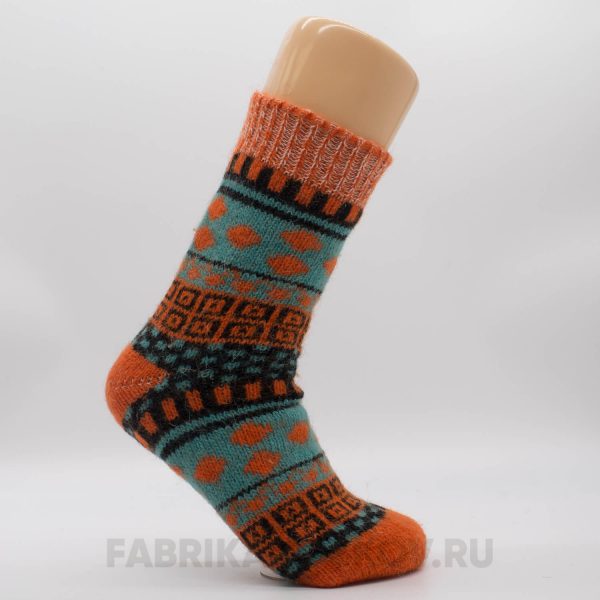 Женские шерстяные носки с полосками и орнаментом