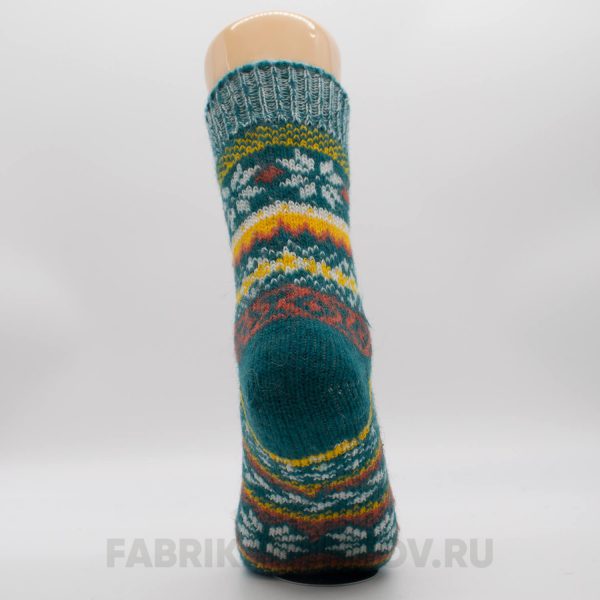 Женские шерстяные носки со снежинками и орнаментом