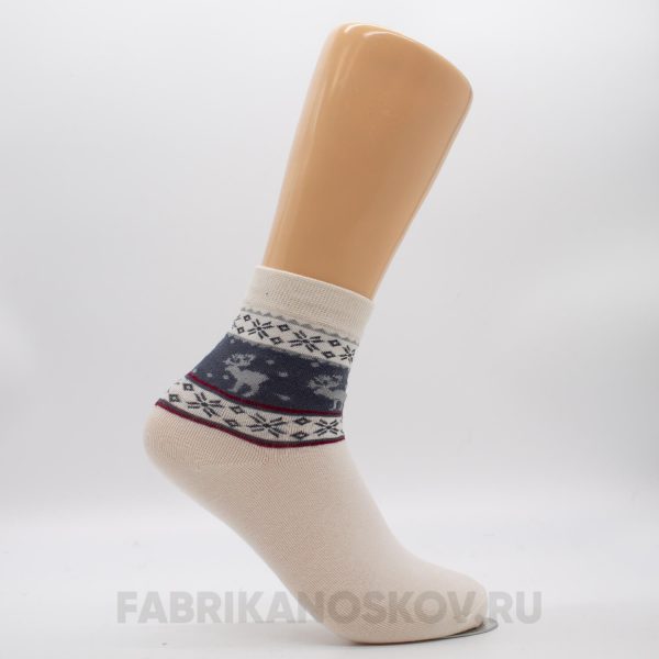 Мужские носки с орнаментом и оленями Мужские носки с орнаментом и оленями