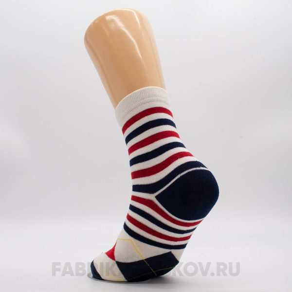 Мужские носки с полосками и ромбами Мужские носки с полосками и ромбами