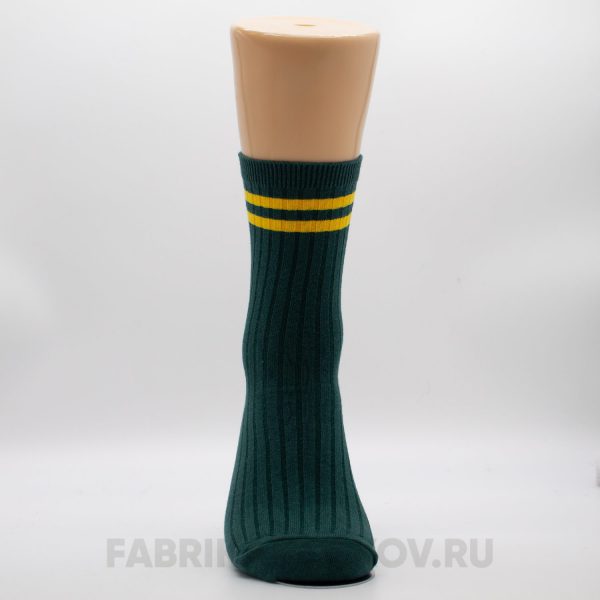 Мужские носки с полосками и орнаментом на лицевой части Мужские носки с полосками и орнаментом на лицевой части