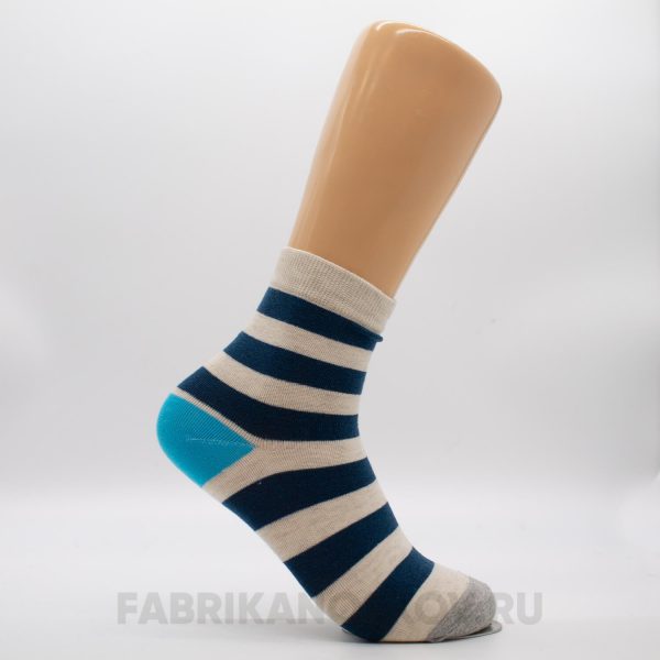 Мужские носки с полосками и цветными пяткой и мыском Мужские носки с полосками и цветными пяткой и мыском