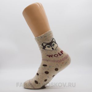 Женские носки с волком
