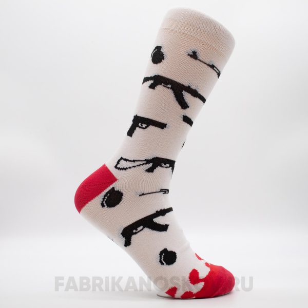 Мужские носки с оружием