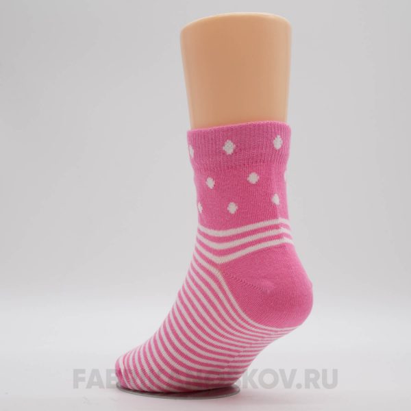 Детские носки с полосками и ромбами
