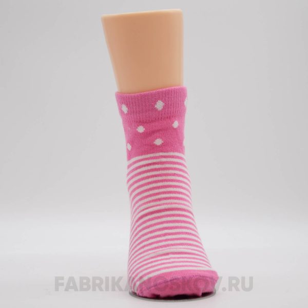 Детские носки с полосками и ромбами