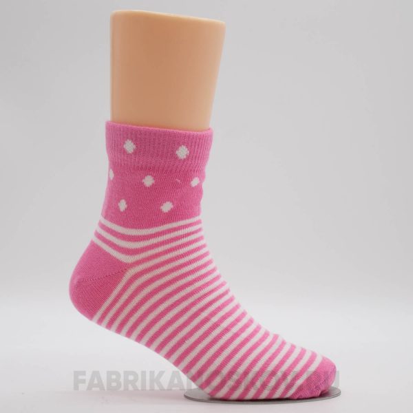 Детские носки с полосками и ромбами
