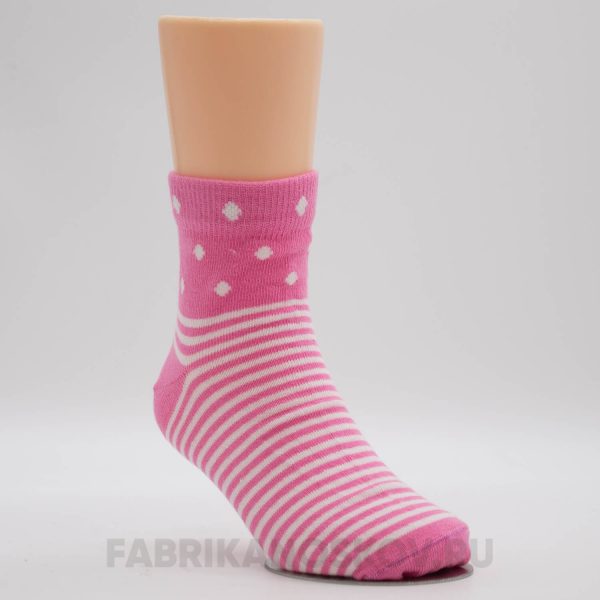 Детские носки с полосками и ромбами