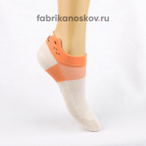 Короткие детские носки с изображением кошки на задней части Короткие детские носки с изображением кошки на задней части