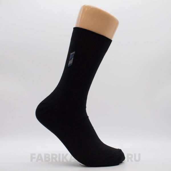 Гладкие мужские носки с вышивкой Гладкие мужские носки с вышивкой