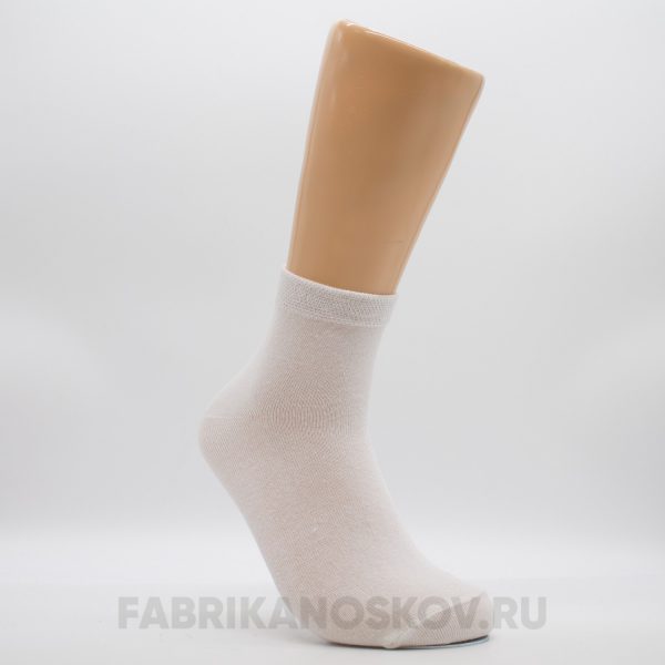 Короткие гладкие женские носки Короткие гладкие женские носки