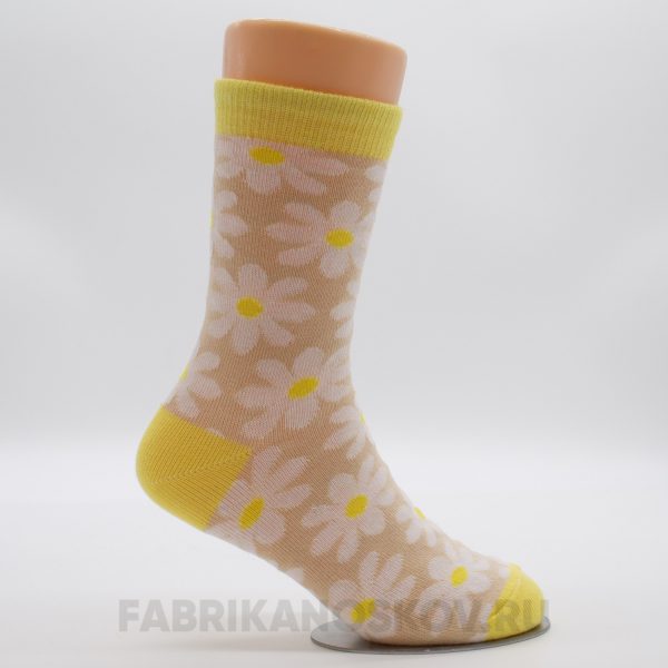 Детские носки с ромашкой